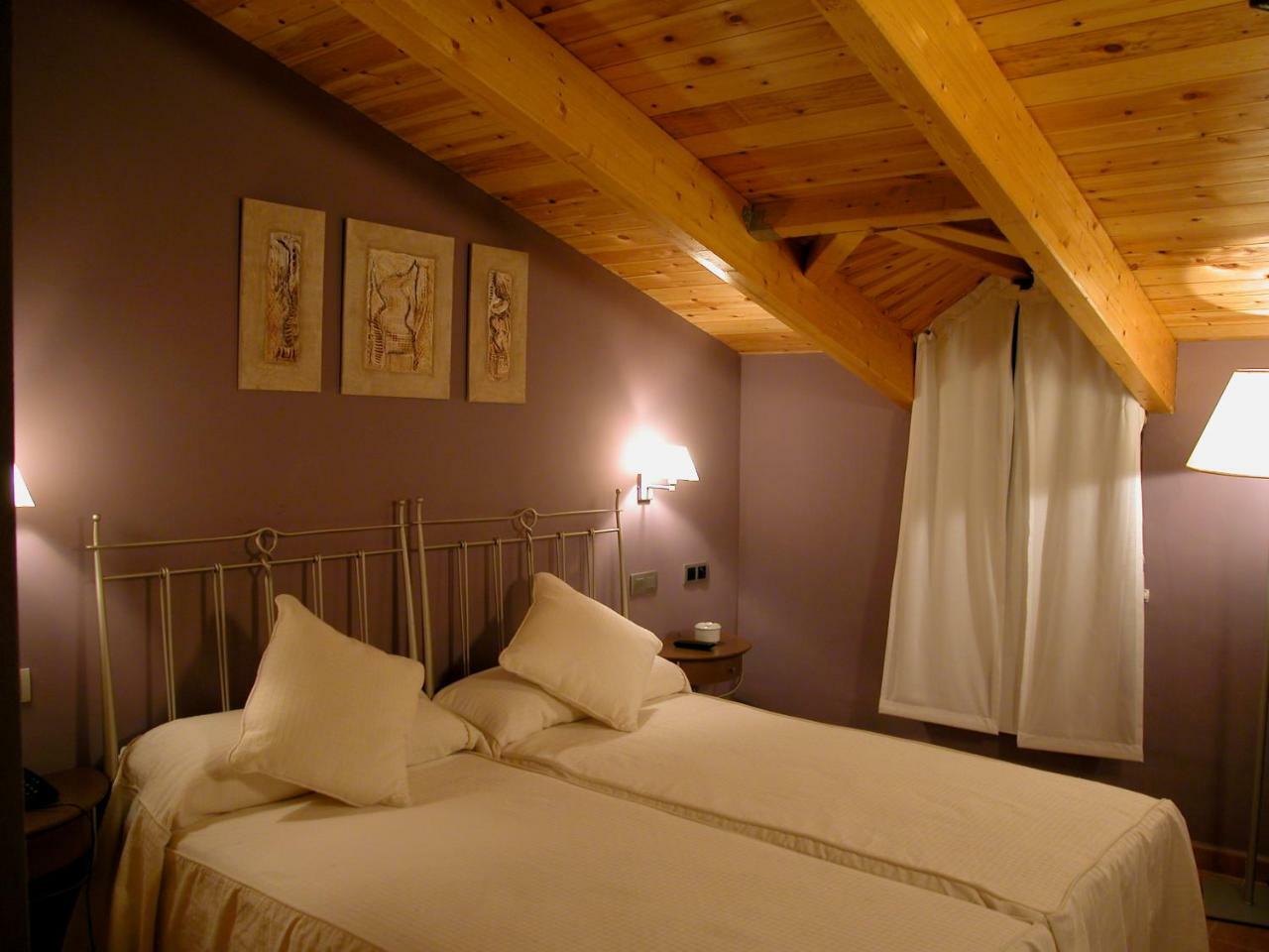 Hotel Villa De Estercuel Quarto foto